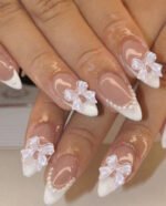 Press on nails. اظافر