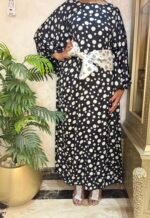 Stan black with white