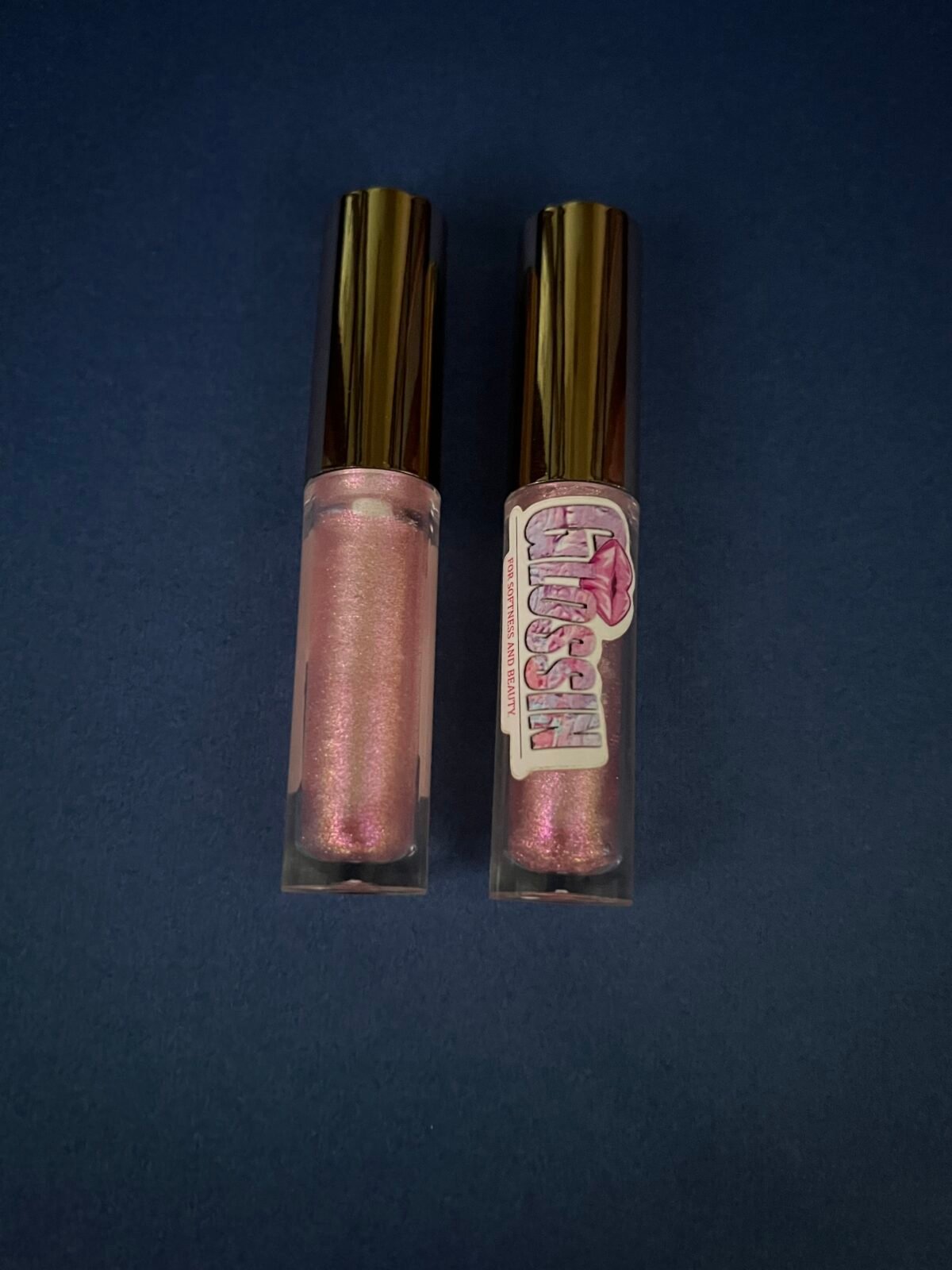 ⁦Lipgloss pink shimmer⁩ - الصورة ⁦2⁩