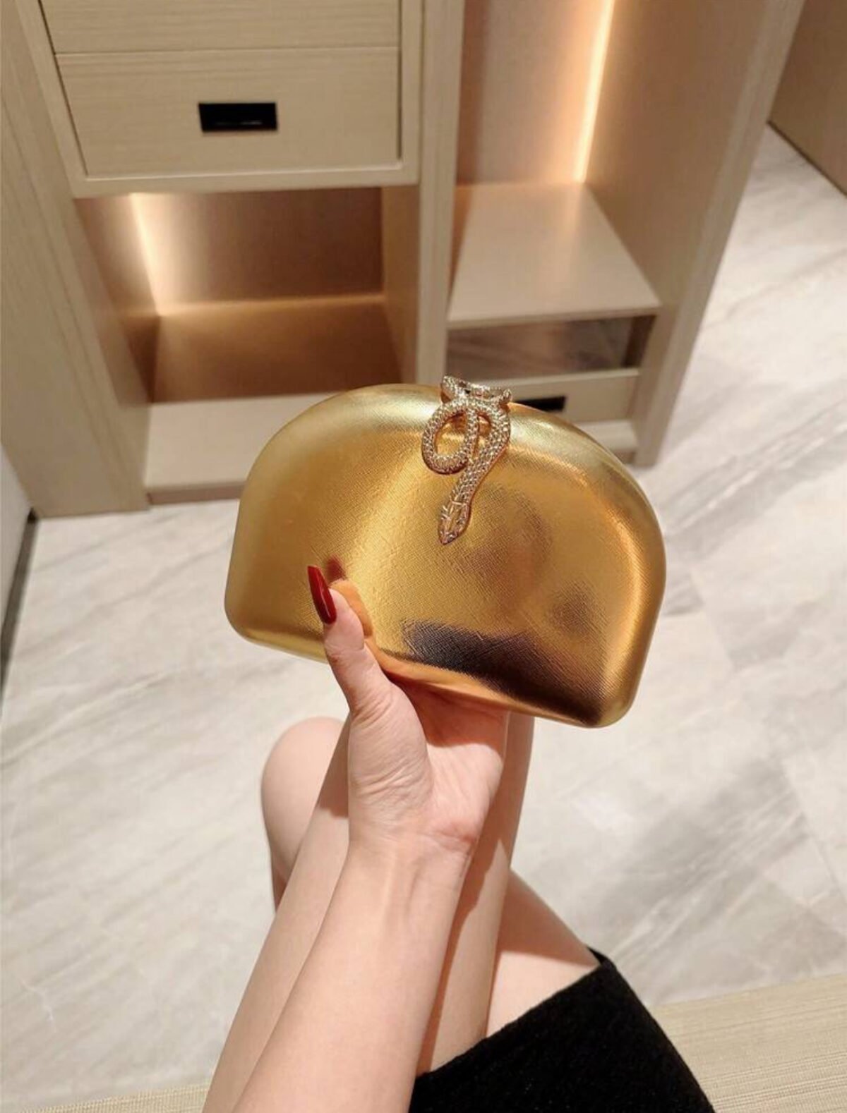 ⁦Clutch Glitter Metallic Snakeskin⁩ - الصورة ⁦1⁩