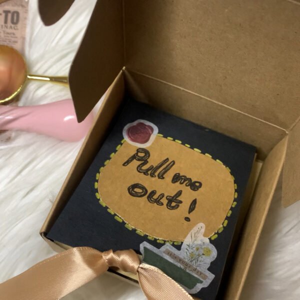 Pull me out box صندوق سلسلة الصور