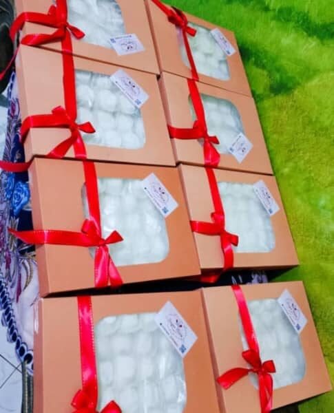 عبوات كعك العجوه البوكس كيلو