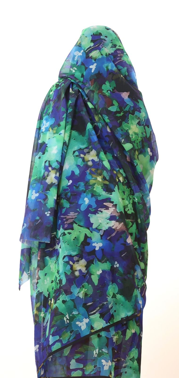 IMG-20251026-WA0003 Green/Blue Pattern Full Width Voile - الصورة 2