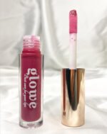 Violet lipgloss