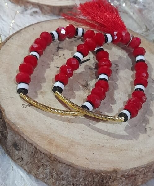 اسورتين بالخرج الأحمر والقصيص بطريقة مميزه